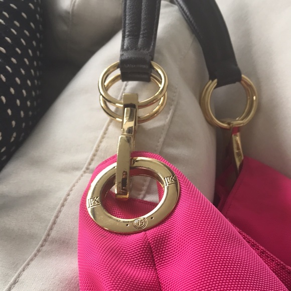 Stylish & Functional Tote - Picture 2 of 3